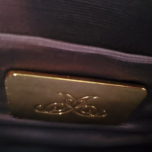 Jack Rabbit Green Purse - Picture 7 of 10